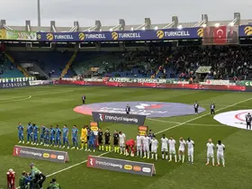 Konyaspor ilk devrede berabere 1-1