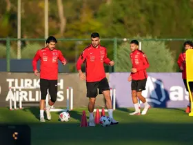 Konyaspor'un kaptanı Adil, Riva'da mesaiye başladı