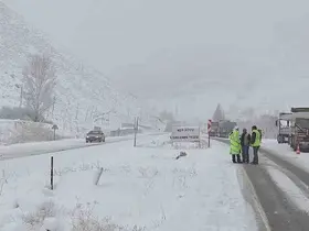 Kop Geçidi’nde çığ: Bitmeyen Kop Tüneli kış çilesini yine hatırlattı
