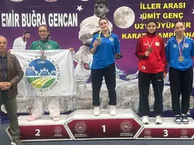 Körfezli karateciler Bursa’dan madalyayla döndü
