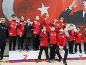 Körfezli karateciler Gaffar Okkan Turnuvası’ndan 8 madalyayla döndü
