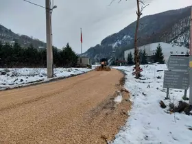Köylerde yol bakım çalışmaları sürüyor
