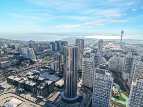 Kristal Kule’de teslimler başladı
