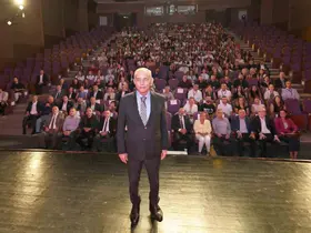 Küçükçekmece Belediyesi yeni eğitim ekosistemi "Enstitü Küçükçekmece"yi tanıttı

