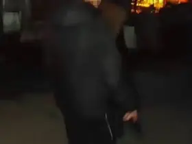 Küçükçekmece’de sokakta uzun namlulu silahla dolaştı, o anları kayda aldı
