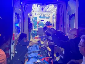 Kula’da kamyonet tıra arkadan çarptı: 1 ölü, 4 ağır yaralı

