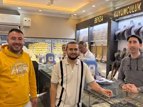 Kulalı esnaftan örnek davranış
