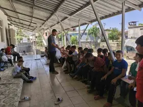 Kur’an Kursu öğrencilerine yiyecek ikramı
