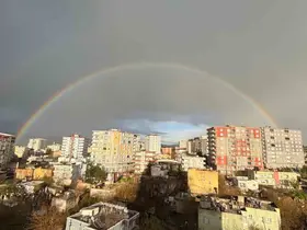 Kurtalan’da yağmur sonrası gökkuşağı göz kamaştırdı
