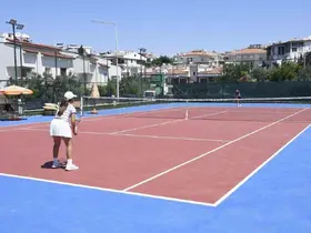 Kuşadası Tenis Kulübü 27 bin sporseveri ağırladı
