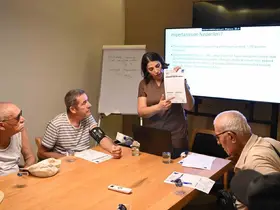 Kuşadası’nda 60 yaş ve üzeri vatandaşlara tansiyon eğitimi
