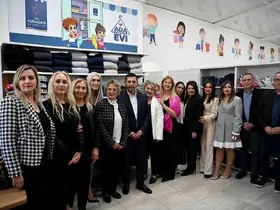 Kuşadası’nda ’Ada Kıyafet Evi’ açıldı
