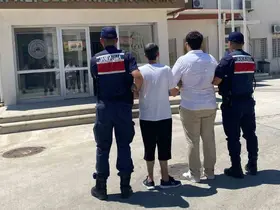 Kuşadası’nda hapis cezaları bulunan iki hükümlü yakalandı
