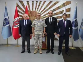 Kütahya belediye başkan yardımcılarından Tuğgeneral Mustafa Baş’a ziyaret
