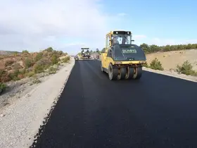 Kütahya köylerinde asfalt çalışmaları devam ediyor
