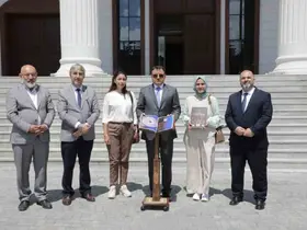 Kütahya Ulu Camii’nde ’Karekodlu Dijital Rehber Sistemi’ hizmete girdi
