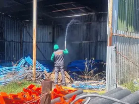 Kütahya’da depo yangını paniğe neden oldu
