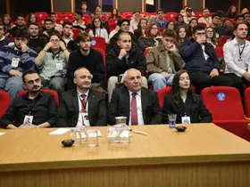 Kütahya’da genç zihinler geleceğe ışık tuttu
