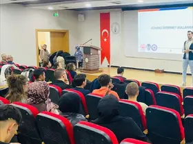 Kütahya’da öğrencilere siber güvenlik ve bilinçli internet kullanımı semineri
