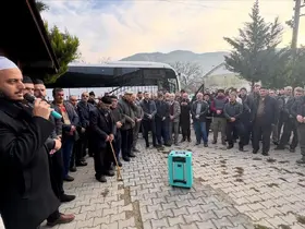 Kutsal topraklara dualarla uğurlandılar

