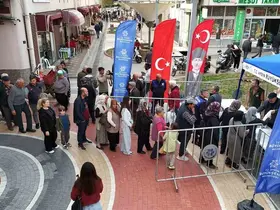 Kuyucak’ta binlerce fide vatandaşlarla buluştu
