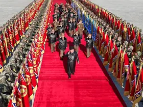 Kuzey Kore lideri Kim: "Ordumuzun savaş cephesi daha da genişleyecek"
