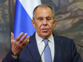 Lavrov: "Zelenskiy sürekli seyahat ediyor, hiçbir zaman ülkesinde bulunmuyor"
