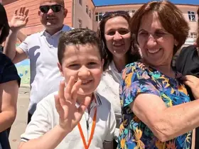 Lüleburgaz’da lösemiyi yenen öğrenci için gökyüzüne balonlar bırakıldı
