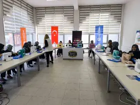 Malatya Büyükşehir Belediyesinden kadınlara yönelik dikiş atölyesi
