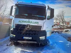 Malatya’da beton mikserinin çarptığı yaya yaralandı
