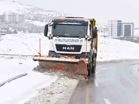 Malatya’da karla mücadele sürüyor
