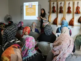 Malatya’da Konteyner Kent’te kadınlara hijyen eğitimi
