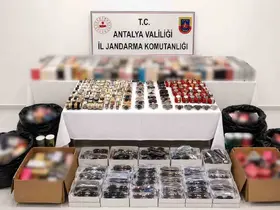Manavgat’ta 4 milyon 350 bin liralık gümrük kaçağı ürün ele geçirildi
