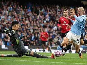 Manchester derbisinde kazanan City
