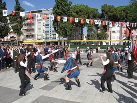 Manisa ilçelerinde Zafer Bayramı kutlandı
