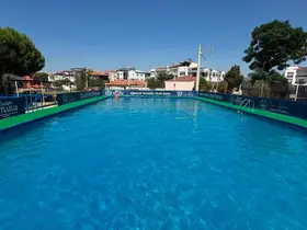Manisa’da çocuklara ücretsiz yüzme seferberliği
