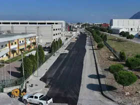 Manisa’nın iki OSB’si arasındaki yol yenileniyor
