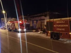 Marangozhanede çıkan yangın paniğe neden oldu
