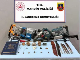 Mardin’de tarihi eser kaçakçılığı operasyonunda 1500 yıllık mozaik ele geçirildi
