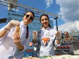 Marmaris’te denizin tüm renkleri festivalde buluştu
