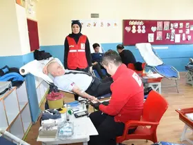 MEM Müdürü Selehattin Kal kan bağışı yaparak örnek oldu

