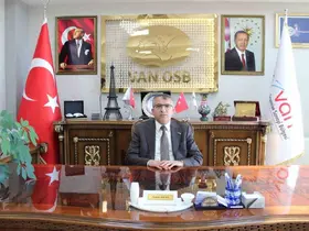 Memet Aslan: "Van hafif raylı sistem projesi, şehrimizin geleceğine yapılan en büyük yatırımlardan biridir"
