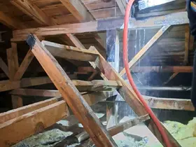 Menteşe TOKİ’de çatı yangını korkuttu
