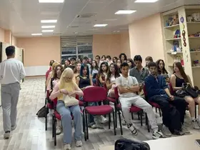 Menteşe’de gençler tiyatro eğitimleriyle sahneye hazırlanıyor
