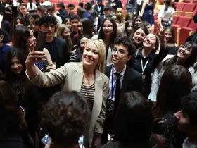 Merkezefendi’de öğrenim desteği başvuruları başladı
