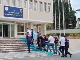 Mersin’de 10 hükümlü yakalanıp cezaevine teslim edildi
