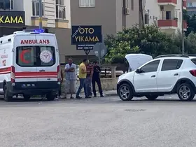 Mersin’de araçların karıştığı kazada 2 yaralı
