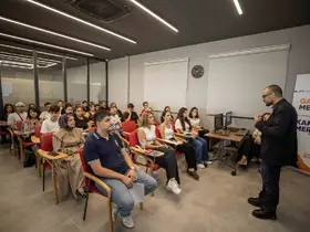 Mersin’de gençler iş dünyası ile buluştu
