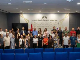Mersin’de görevde yükselen personele plaket ve teşekkür belgesi
