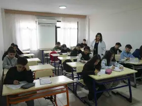 Mersin’de öğrencilere ücretsiz eğitim desteği
